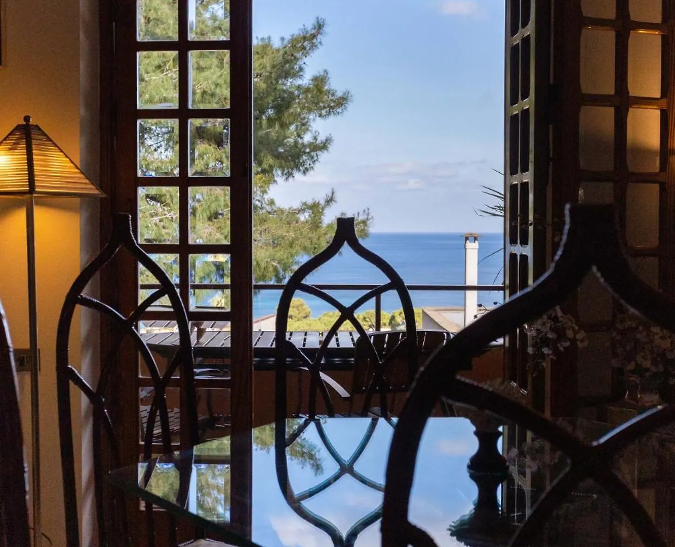 Villa Nel Verde Sul Mare, Mondello, Palermo 0*,  İtalya